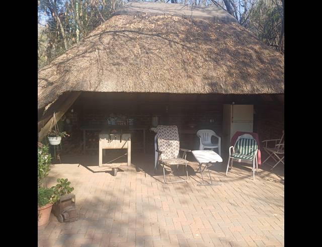 2HA SMALLHOLDING FOR SALE IN MOOILANDE